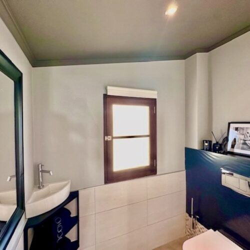 Exklusives Design-Stadthaus mit Aufzug & XL-Garage im Herzen von Llucmajor