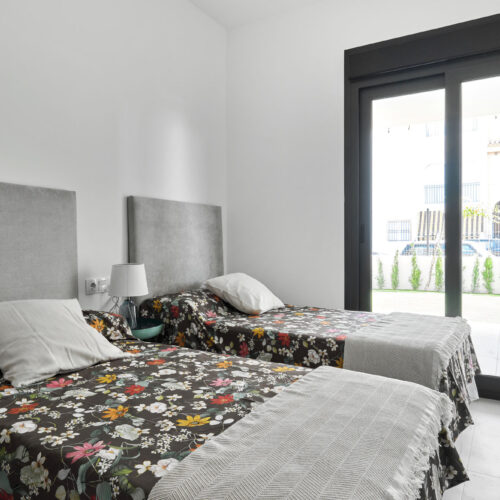 Erdgeschosswohnung mit Garten – Mediterranes Wohnen nahe dem Meer