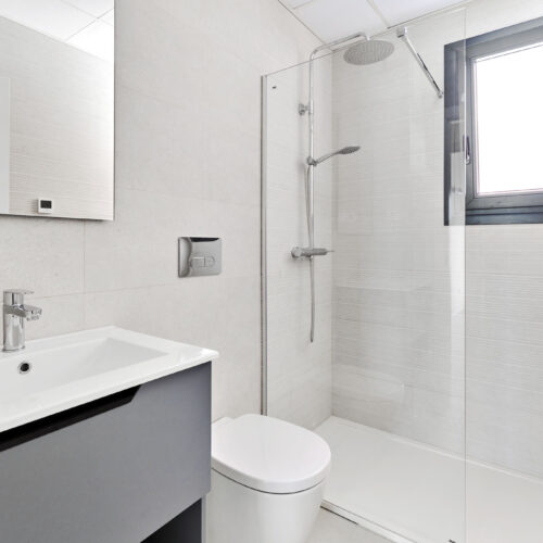 Erdgeschosswohnung mit Garten – Mediterranes Wohnen nahe dem Meer