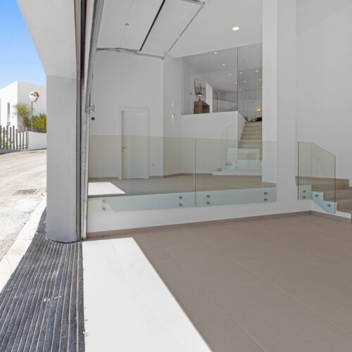 Architektonische Designvilla mit Panorama-Meerblick in Altea