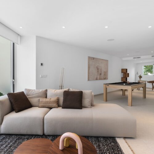 Architektonische Designvilla mit Panorama-Meerblick in Altea