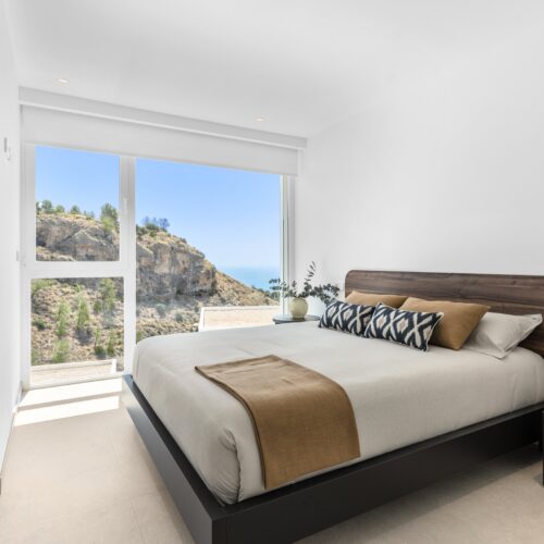 Architektonische Designvilla mit Panorama-Meerblick in Altea
