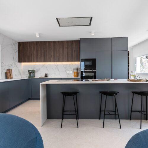 Architektonische Designvilla mit Panorama-Meerblick in Altea