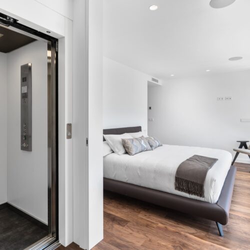 Architektonische Designvilla mit Panorama-Meerblick in Altea