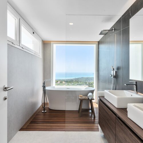 Architektonische Designvilla mit Panorama-Meerblick in Altea