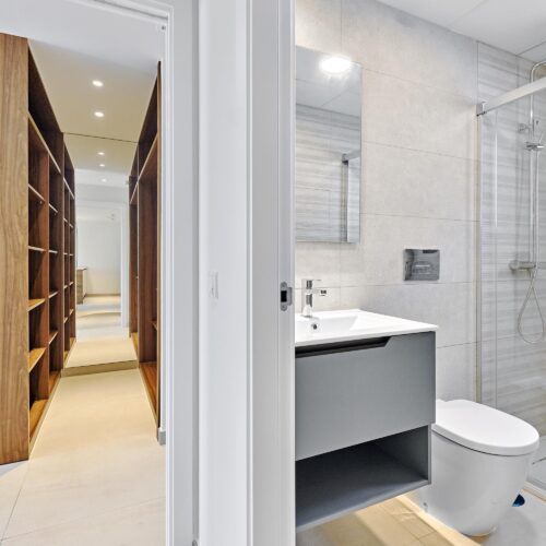 Exklusive Penthouse-Wohnung mit Meerblick in Villa Amalia