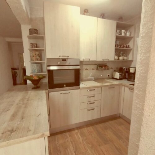 Erdgeschosswohnung mit privatem Garten & Gemeinschaftspool in Cala Mandia