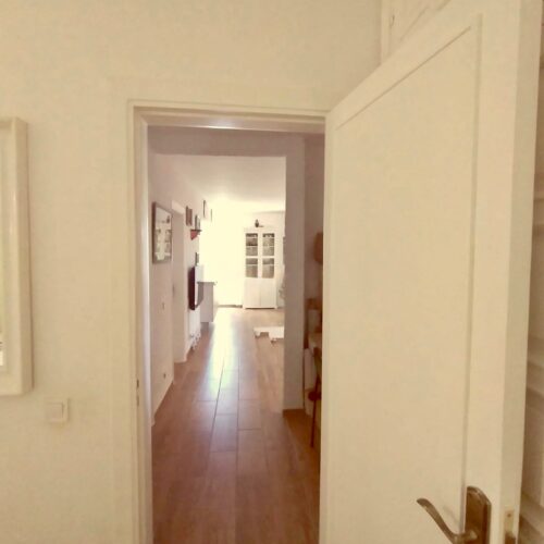 Erdgeschosswohnung mit privatem Garten & Gemeinschaftspool in Cala Mandia