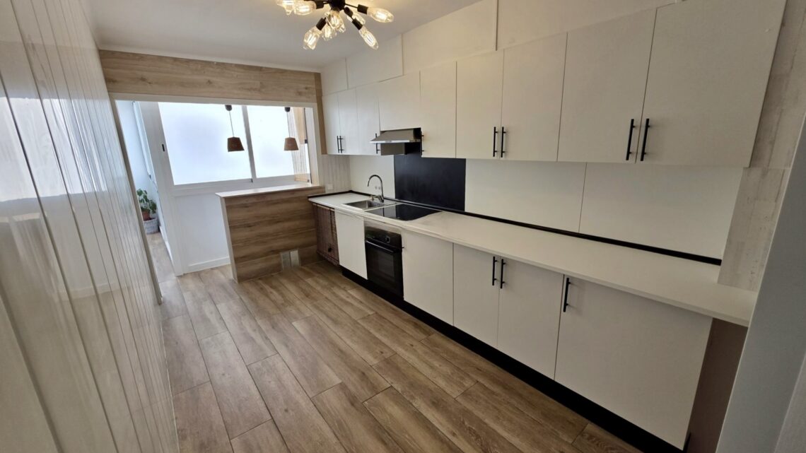 Renoviertes Dachgeschoss mit privater Terrasse in Porto Cristo