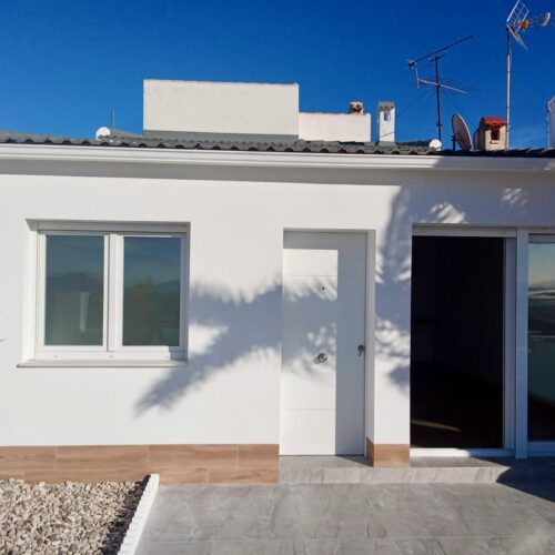 Modernes Eckhaus in Ciudad Quesada