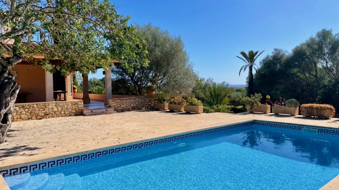 Fantastische Finca mit Meerblick und Pool zwischen S’Alqueria Blanca und Santanyí