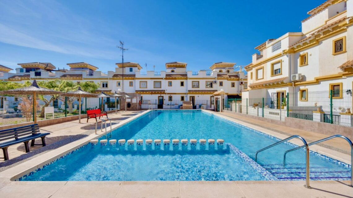 Reihenhaus mit 3 Schlafzimmern in Aguas Nuevas