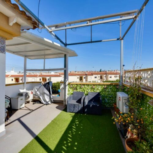 Reihenhaus mit 3 Schlafzimmern in Aguas Nuevas