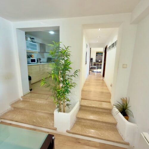 Lichtdurchflutetes Apartment mit 4 Schlafzimmern in strandnaher Lage