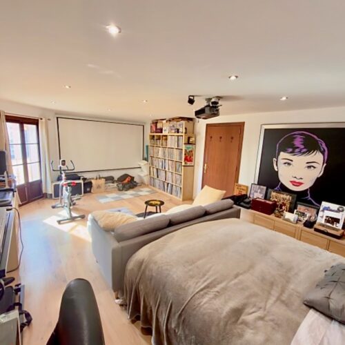 Lichtdurchflutetes Apartment mit 4 Schlafzimmern in strandnaher Lage