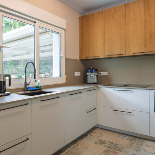 Luxusvilla mit Panorama-Meerblick, Wintergarten & Pool in Bestlage von Jávea