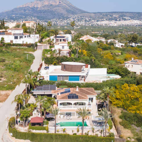Luxusvilla mit Panorama-Meerblick, Wintergarten & Pool in Bestlage von Jávea