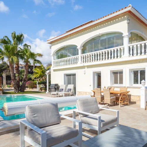 Luxusvilla mit Panorama-Meerblick, Wintergarten & Pool in Bestlage von Jávea