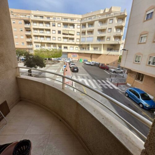 Zentrale 3-Zimmer-Wohnung in Torrevieja mit großer Terrasse