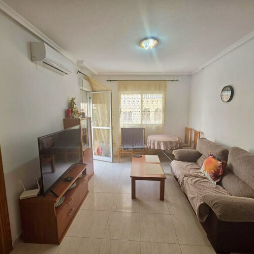 Zentrale 3-Zimmer-Wohnung in Torrevieja mit großer Terrasse