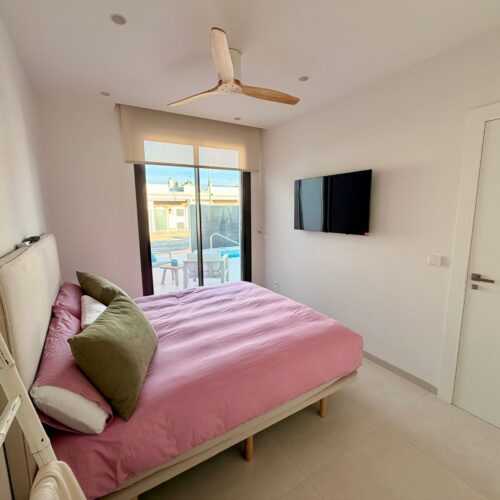 Exklusive Neubauvilla mit Pool und Meerblick in San Javier