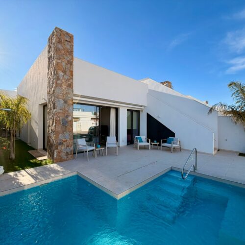 Exklusive Neubauvilla mit Pool und Meerblick in San Javier