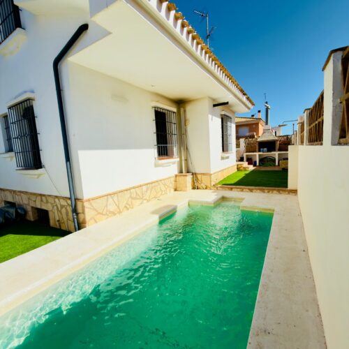 Großzügige spanische Villa mit Pool, Keller und Südterrasse in San Javier