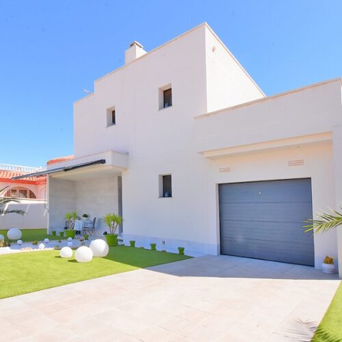Exklusive Villa in erster Meereslinie mit Pool und traumhaftem Blick auf das Mar Menor