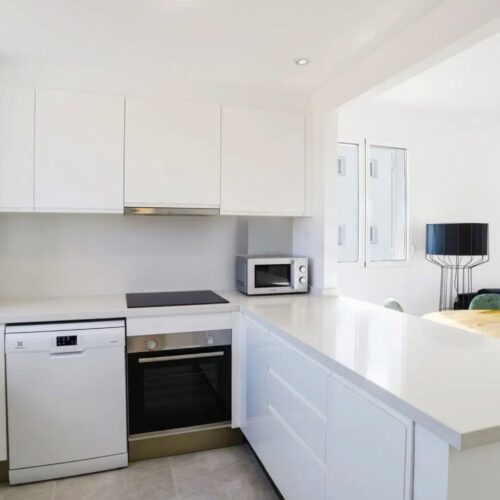 Moderne Ferienwohnung mit Terrasse & Pool in Cala d’Or