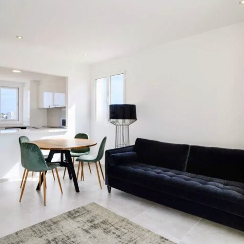 Moderne Ferienwohnung mit Terrasse & Pool in Cala d’Or