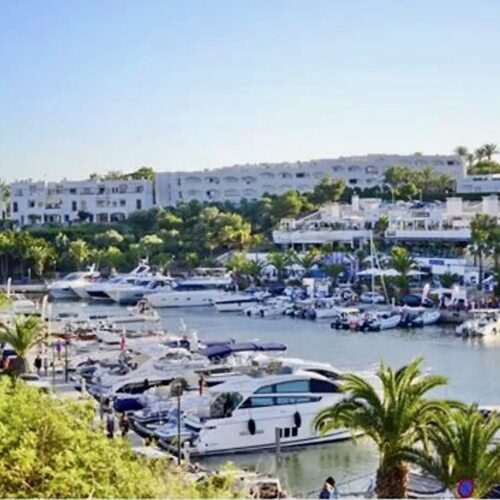 Moderne Ferienwohnung mit Terrasse & Pool in Cala d’Or