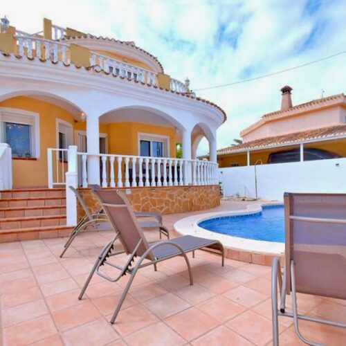 Exklusive Ferienvilla mit Pool nahe dem Mar Menor