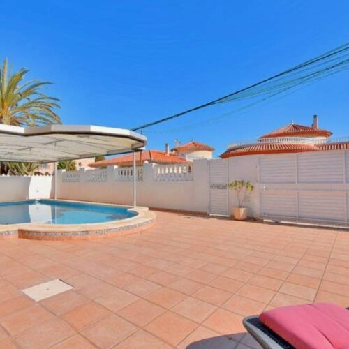 Freistehende Ferienvilla mit Pool nur wenige Schritte vom Mar Menor