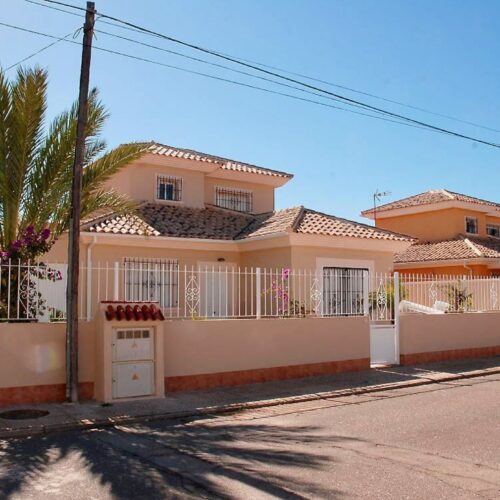 Mediterrane Villa mit Pool und nur wenigen Schritten zum Mar Menor