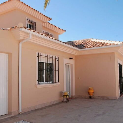 Mediterrane Villa mit Pool und nur wenigen Schritten zum Mar Menor