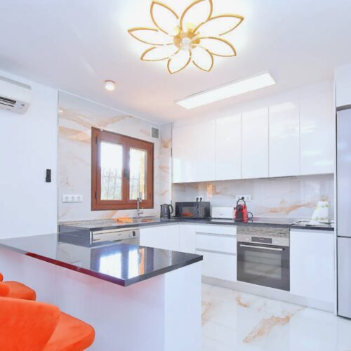 Erdgeschoss-Apartment mit großer Sonnenterrasse & Poolnähe am Mar Menor