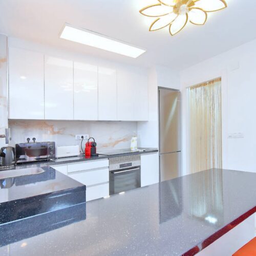 Erdgeschoss-Apartment mit großer Sonnenterrasse & Poolnähe am Mar Menor