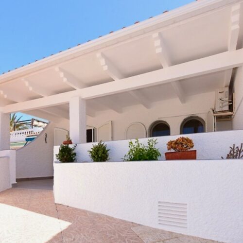 Bungalow mit zwei Terrassen nahe dem Mar Menor