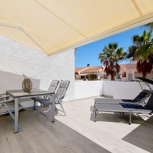 Bungalow mit zwei Terrassen nahe dem Mar Menor