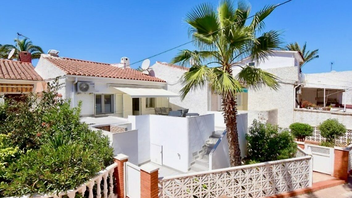 Bungalow mit zwei Terrassen nahe dem Mar Menor