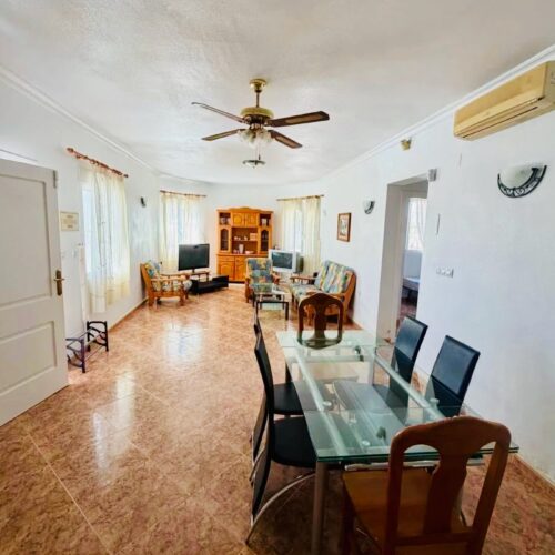 Großzügige Villa mit Pool, Garten & Garage in Ciudad Quesada