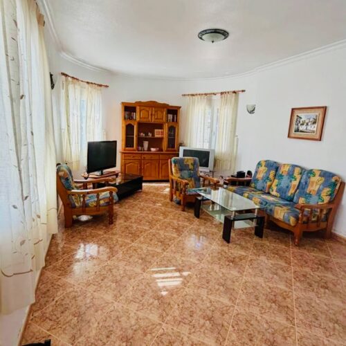 Großzügige Villa mit Pool, Garten & Garage in Ciudad Quesada