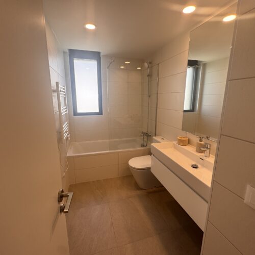 Exklusive Neubauvilla mit privatem Pool und Dachterrasse in Puig de Ros